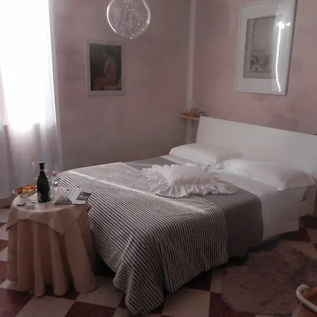 Milly Couette-café Brescia